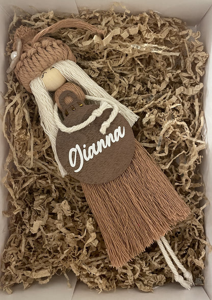 Macramé doll with wooden ball