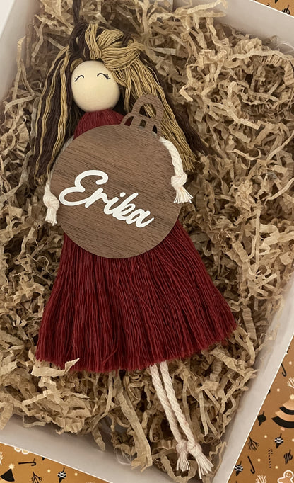 Macramé doll with wooden ball