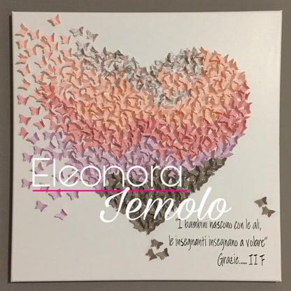 Imagen de corazón de mariposa de papel